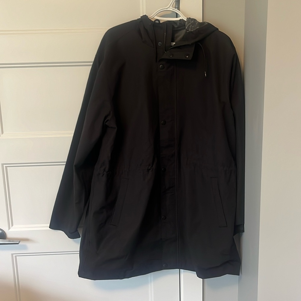 Men’s Old Navy NWT black rain jacket